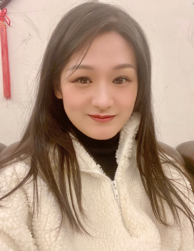 盧盈穎的第二张照片--九江相亲服务中心