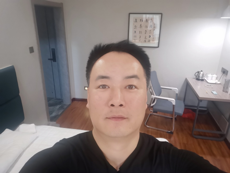 莫待花落空折枝的第一张照片--九江相亲服务中心