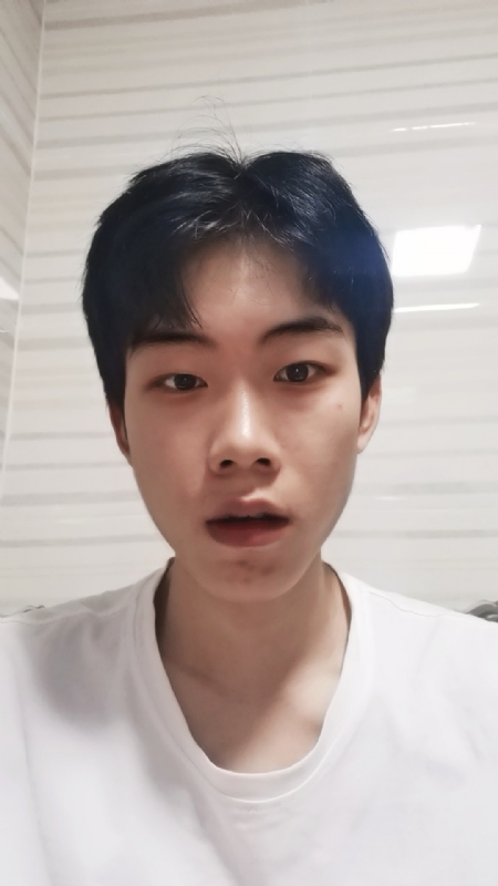 嘿的第二张照片--九江相亲服务中心