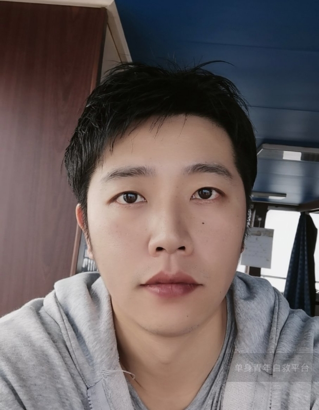 不太帅的男人的第二张照片--九江相亲服务中心