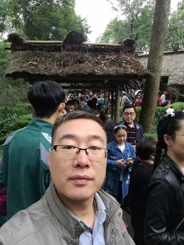 撑起一片天的第一张照片--九江相亲服务中心