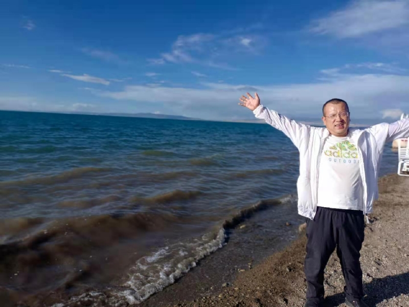 蜜蜂的第一张照片--九江相亲服务中心