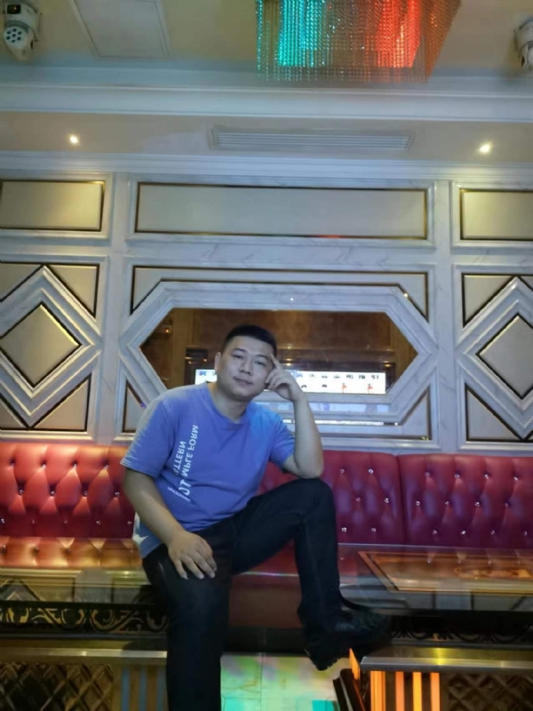 黄生的第四张照片--九江相亲服务中心