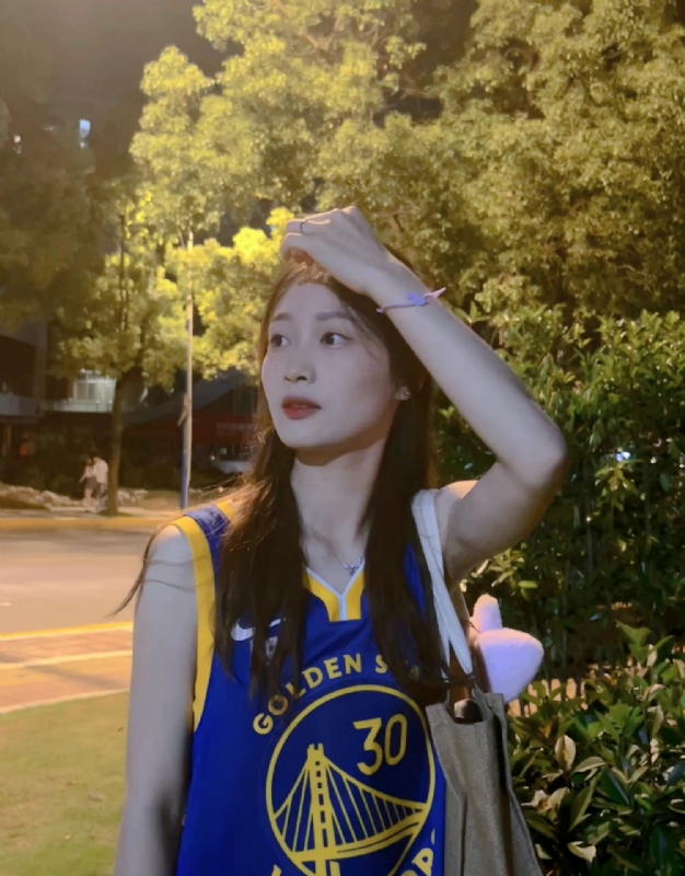 小趴菜的第三张照片--九江相亲服务中心