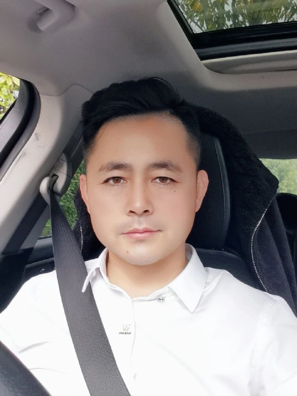 阿华大人的第一张照片--九江相亲服务中心