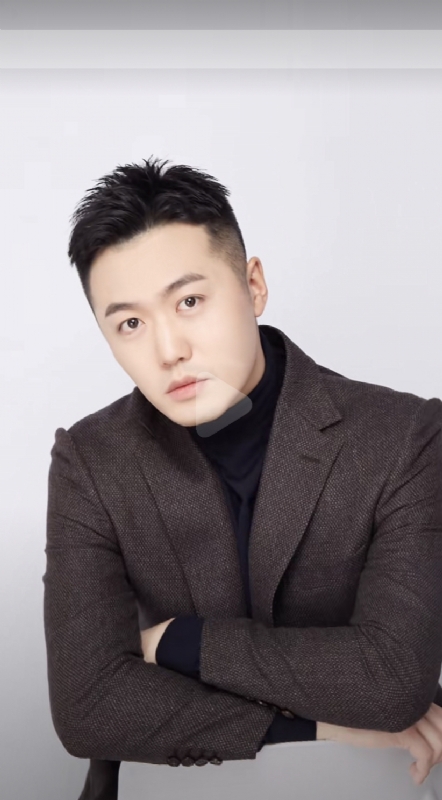 杨天枭的第一张照片--九江相亲服务中心