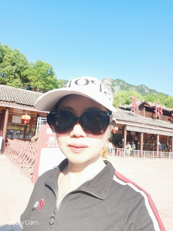 山百合的第一张照片--九江相亲服务中心