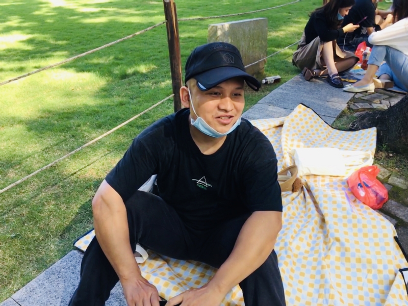 好大一颗石头的第一张照片--九江相亲服务中心