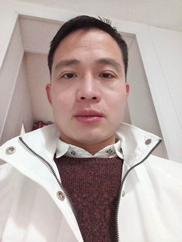 忧伤还是快乐的第一张照片--九江相亲服务中心