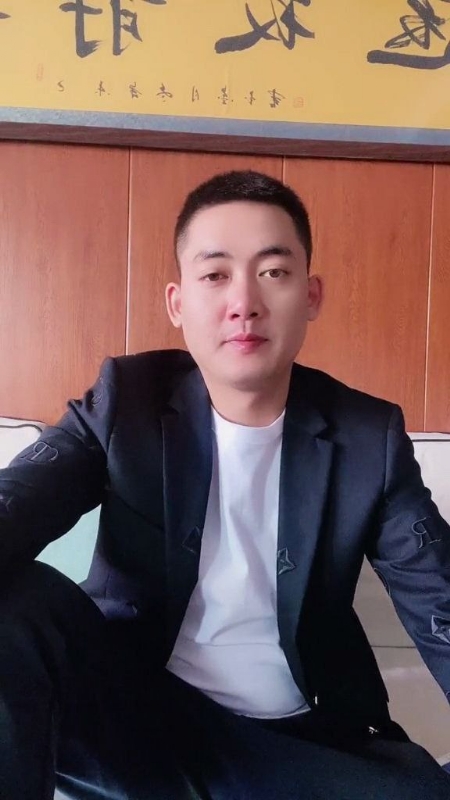 李泽胜的第一张照片--九江相亲服务中心