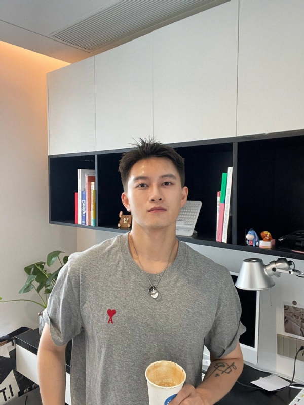 月光之下的第二张照片--九江相亲服务中心