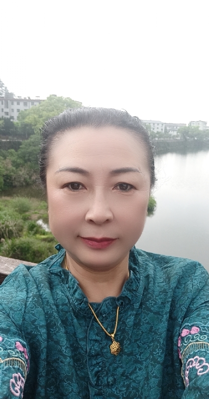 雨中情的第二张照片--九江相亲服务中心