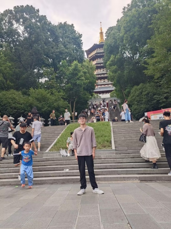 阳光男孩的第五张照片--九江相亲服务中心