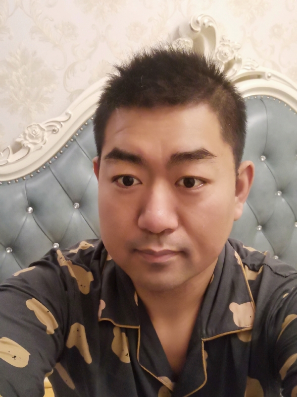 曾经的第一张照片--九江相亲服务中心