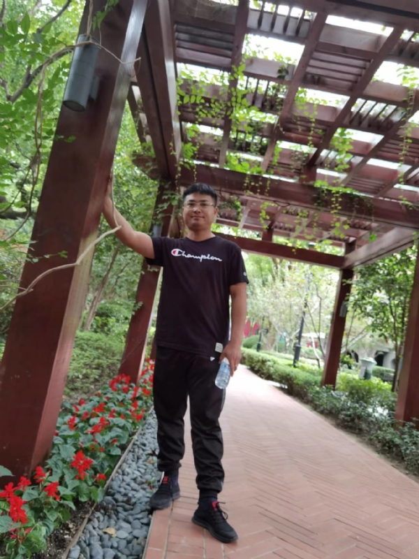 会飞的鱼的第三张照片--九江相亲服务中心