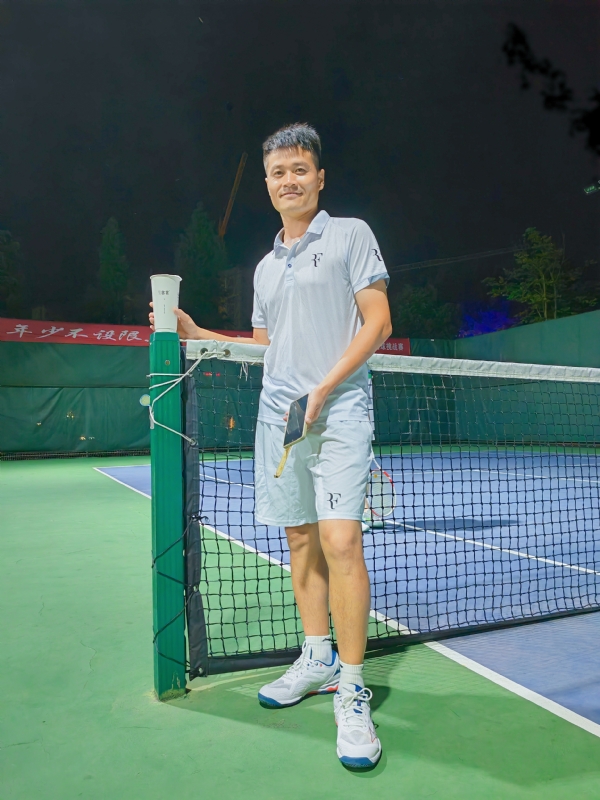 网球罗的第五张照片--九江相亲服务中心