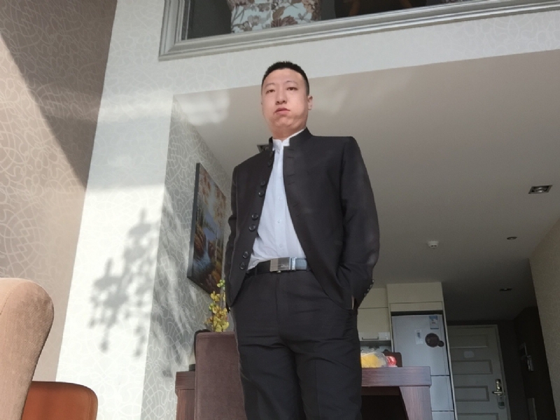 雅小炁的第一张照片--九江相亲服务中心