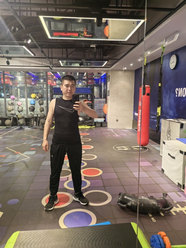 哈哈哈哈哈的第一张照片--九江相亲服务中心