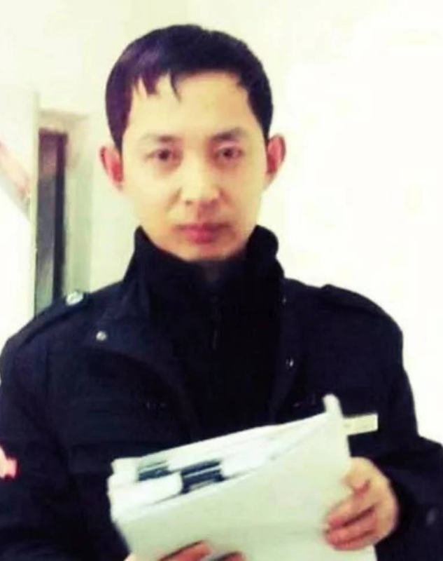 风雨中有你的第一张照片--九江相亲服务中心