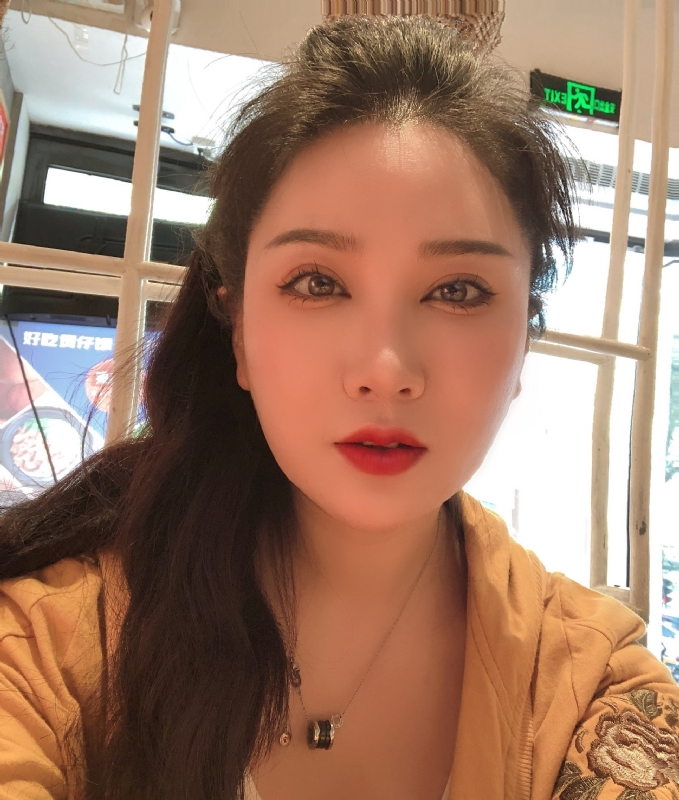 琳达的第二张照片--九江相亲服务中心