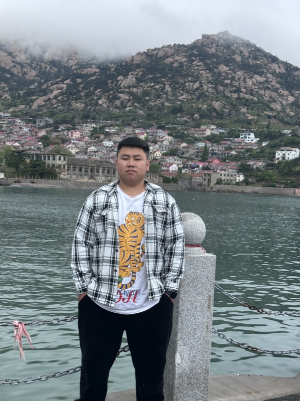 谨慎的第一张照片--九江相亲服务中心