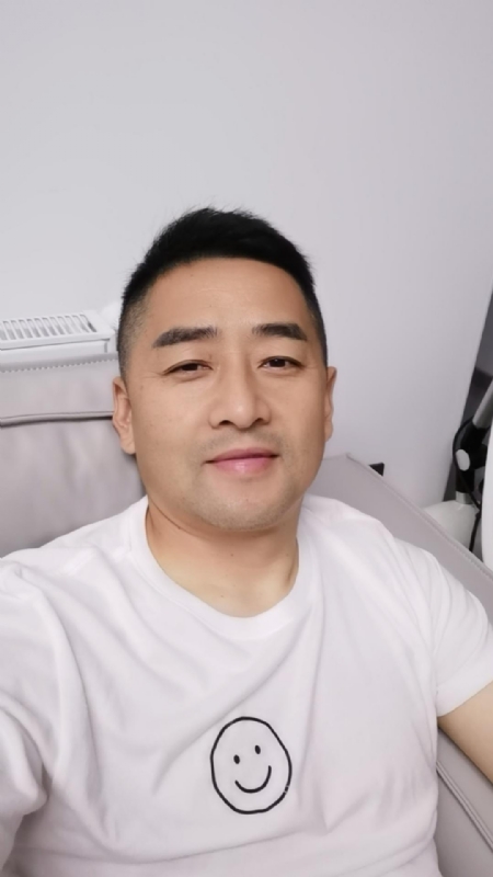 向阳而生的第一张照片--九江相亲服务中心