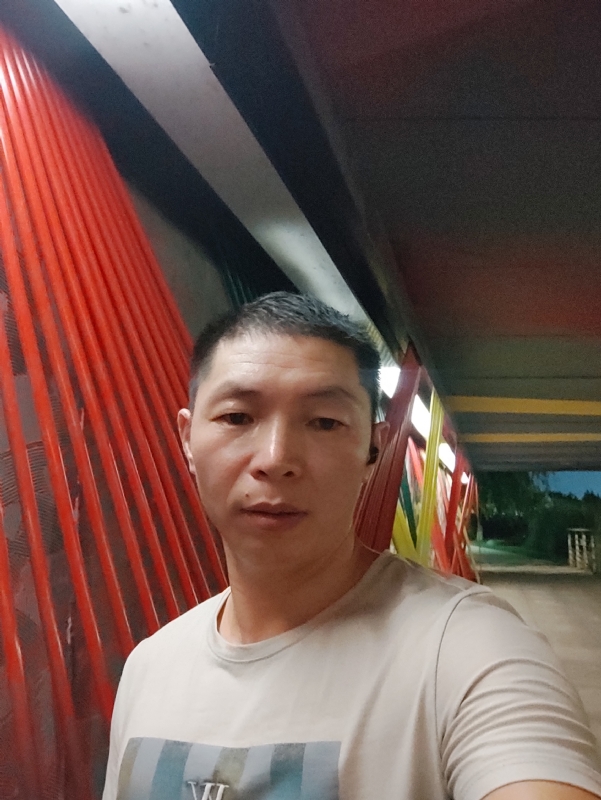 夜猫的第一张照片--九江相亲服务中心