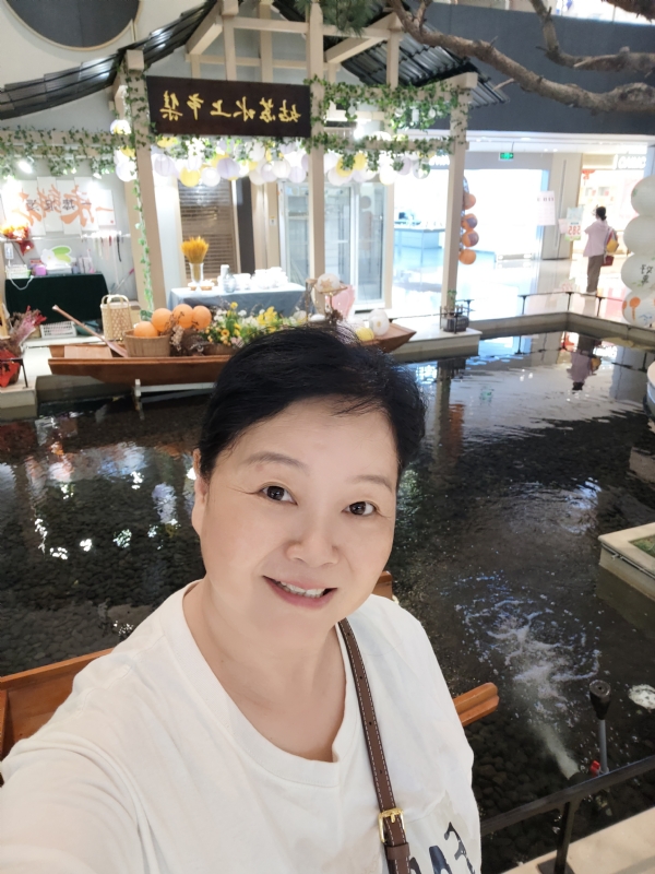 丁姐爱生活的第三张照片--九江相亲服务中心