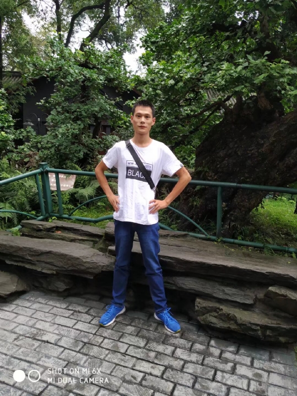 会飞的猪的第一张照片--九江相亲服务中心