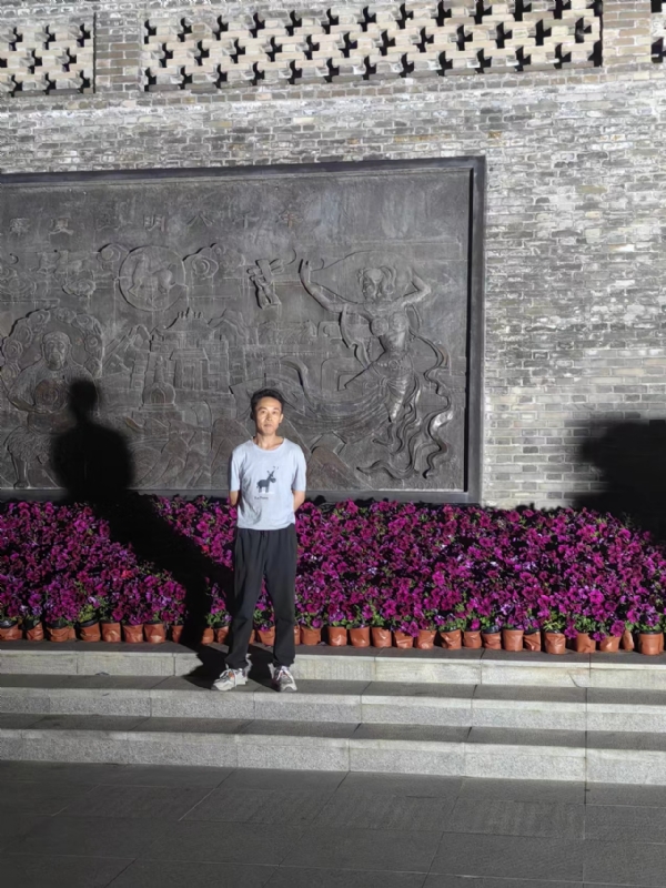 威风凛凛的第一张照片--九江相亲服务中心