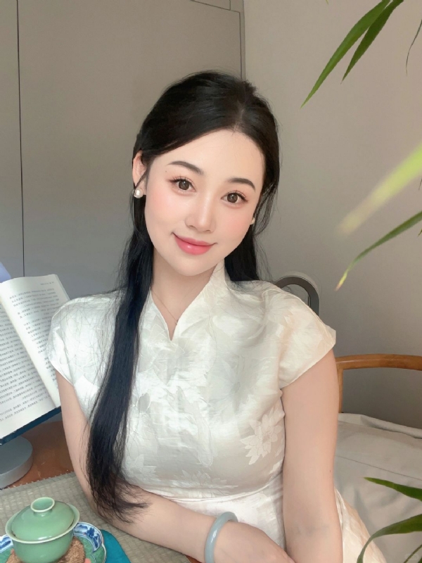 小慧的第一张照片--九江相亲服务中心