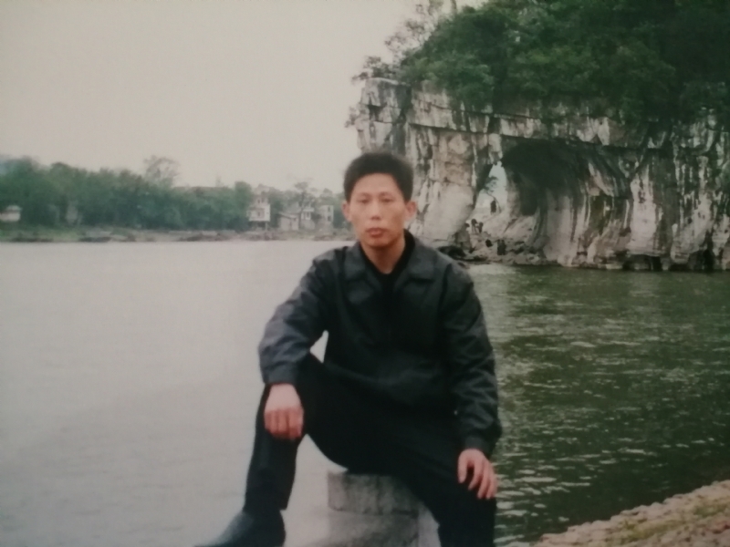 庸人自扰的第一张照片--九江相亲服务中心