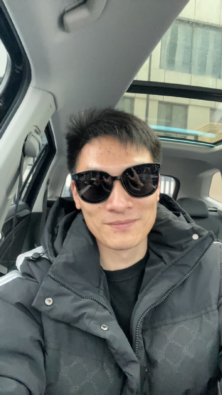 男孩的第一张照片--九江相亲服务中心