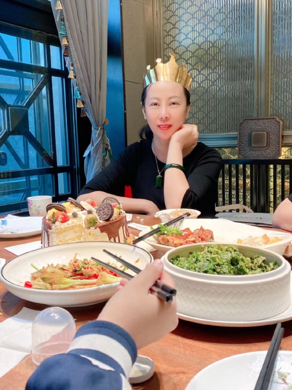 红红的第二张照片--九江相亲服务中心