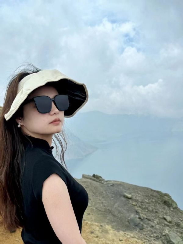 随梦的第一张照片--九江相亲服务中心