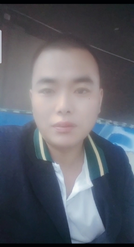 阳光男孩的第一张照片--九江相亲服务中心