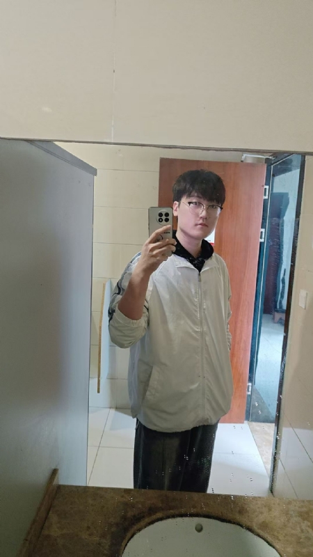 高大毛的第一张照片--九江相亲服务中心