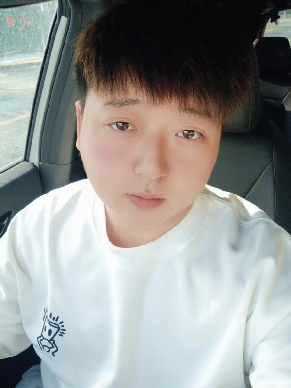 可乐加冰的第一张照片--九江相亲服务中心