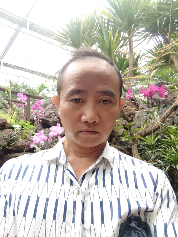 闲云盘鹤的第一张照片--九江相亲服务中心