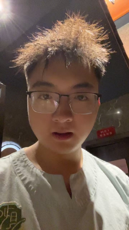 成熟稳重的男士的第一张照片--九江相亲服务中心