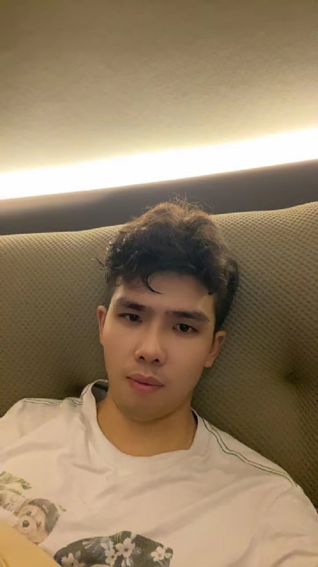 阿龙设计师的第一张照片--九江相亲服务中心