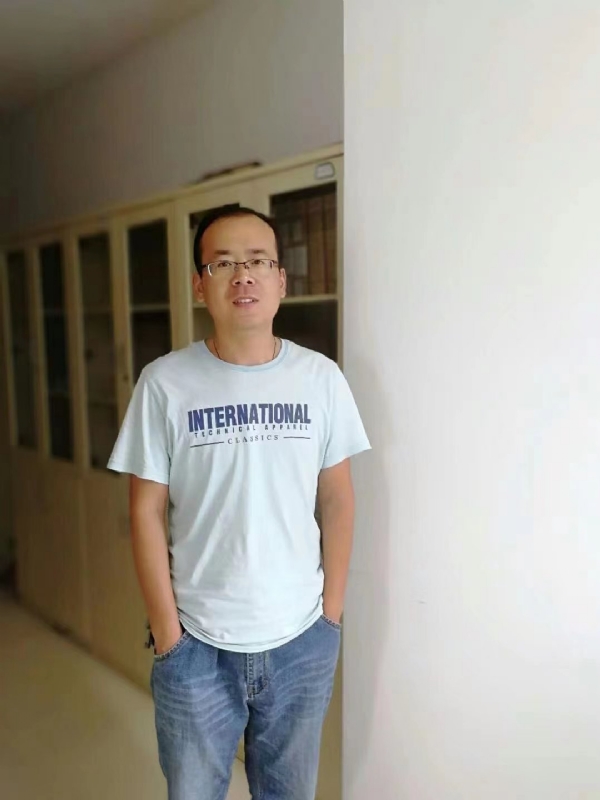 黄土麦田的第三张照片--九江相亲服务中心