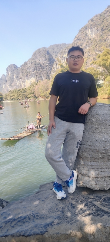 受过伤的狼的第三张照片--九江相亲服务中心