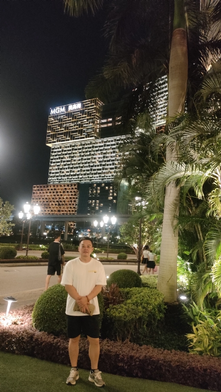 熟悉的身影的第一张照片--九江相亲服务中心