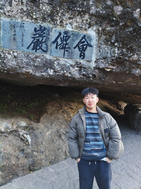 帅邓拖网速的第二张照片--九江相亲服务中心