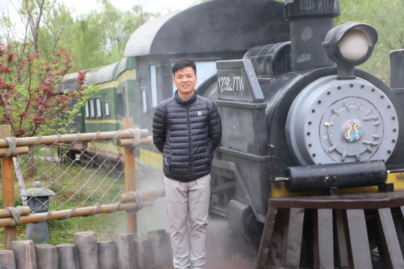 晴天的第二张照片--九江相亲服务中心