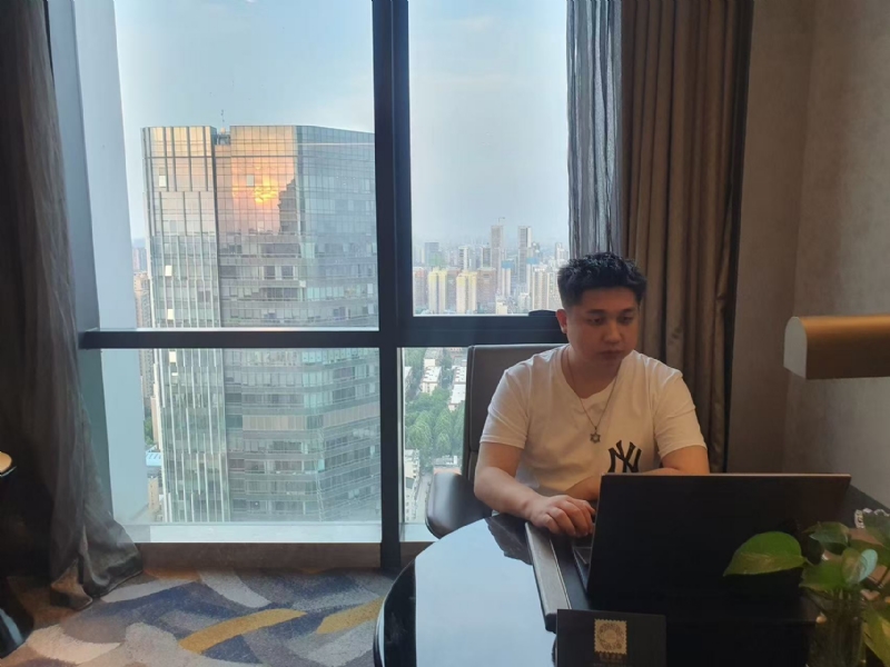 ying的第一张照片--九江相亲服务中心