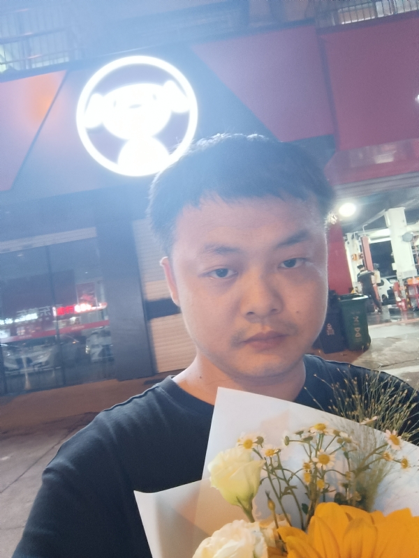 小陈的第一张照片--九江相亲服务中心