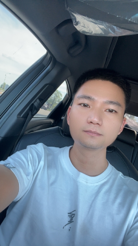 小江的第三张照片--九江相亲服务中心