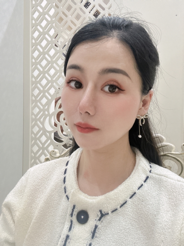 金莉的第一张照片--九江相亲服务中心